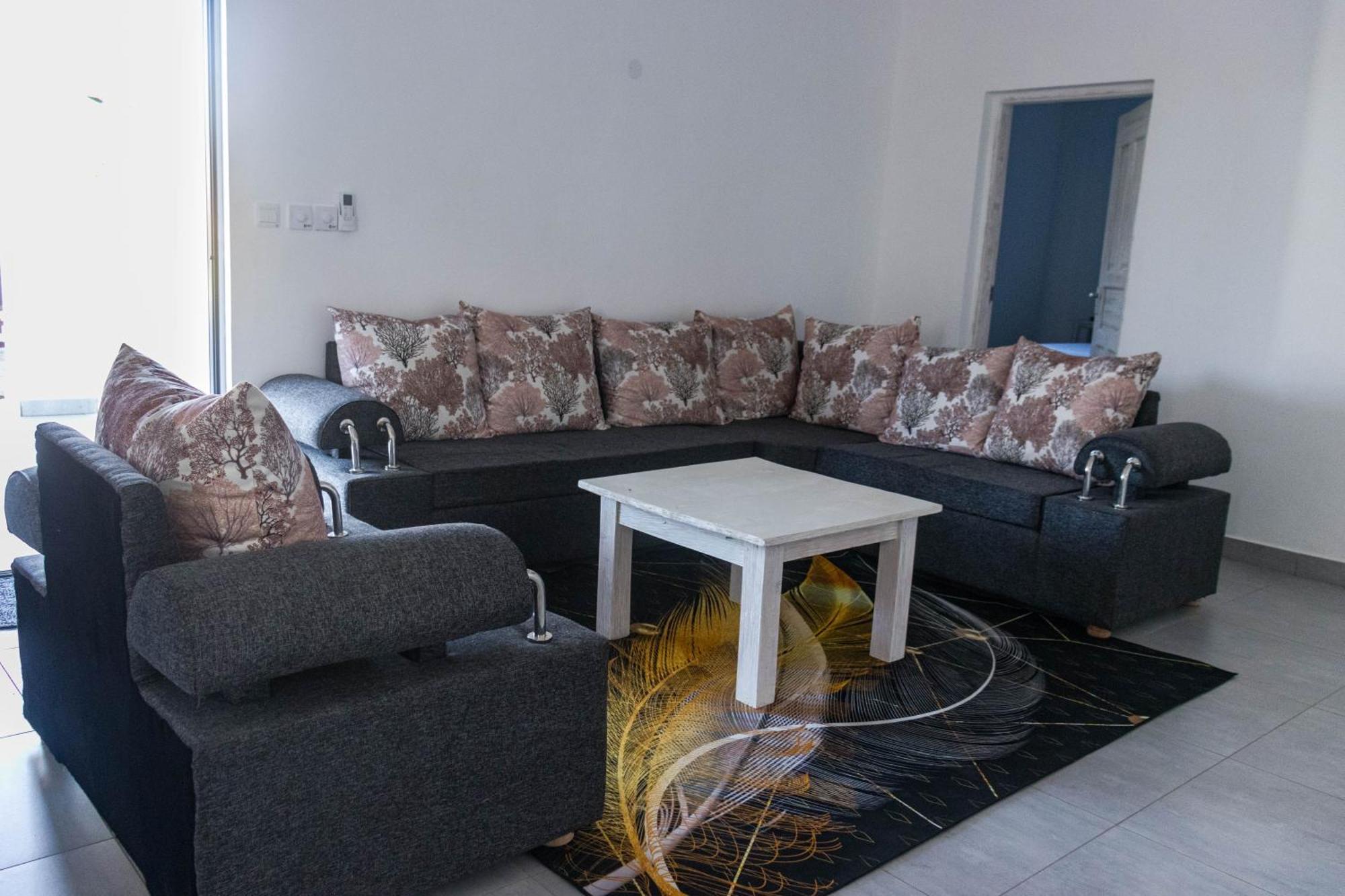 4 U Luxury Bungalows Diani Диани-Бич Экстерьер фото