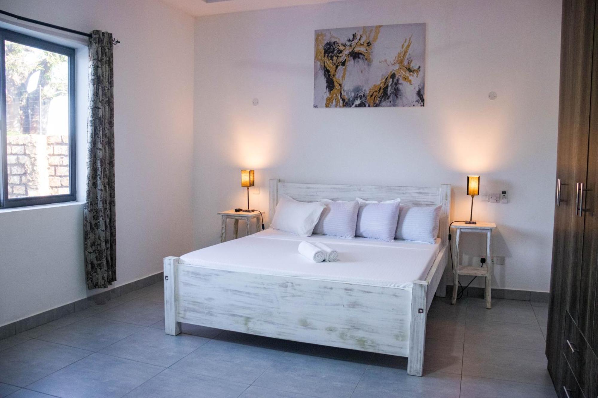 4 U Luxury Bungalows Diani Диани-Бич Экстерьер фото