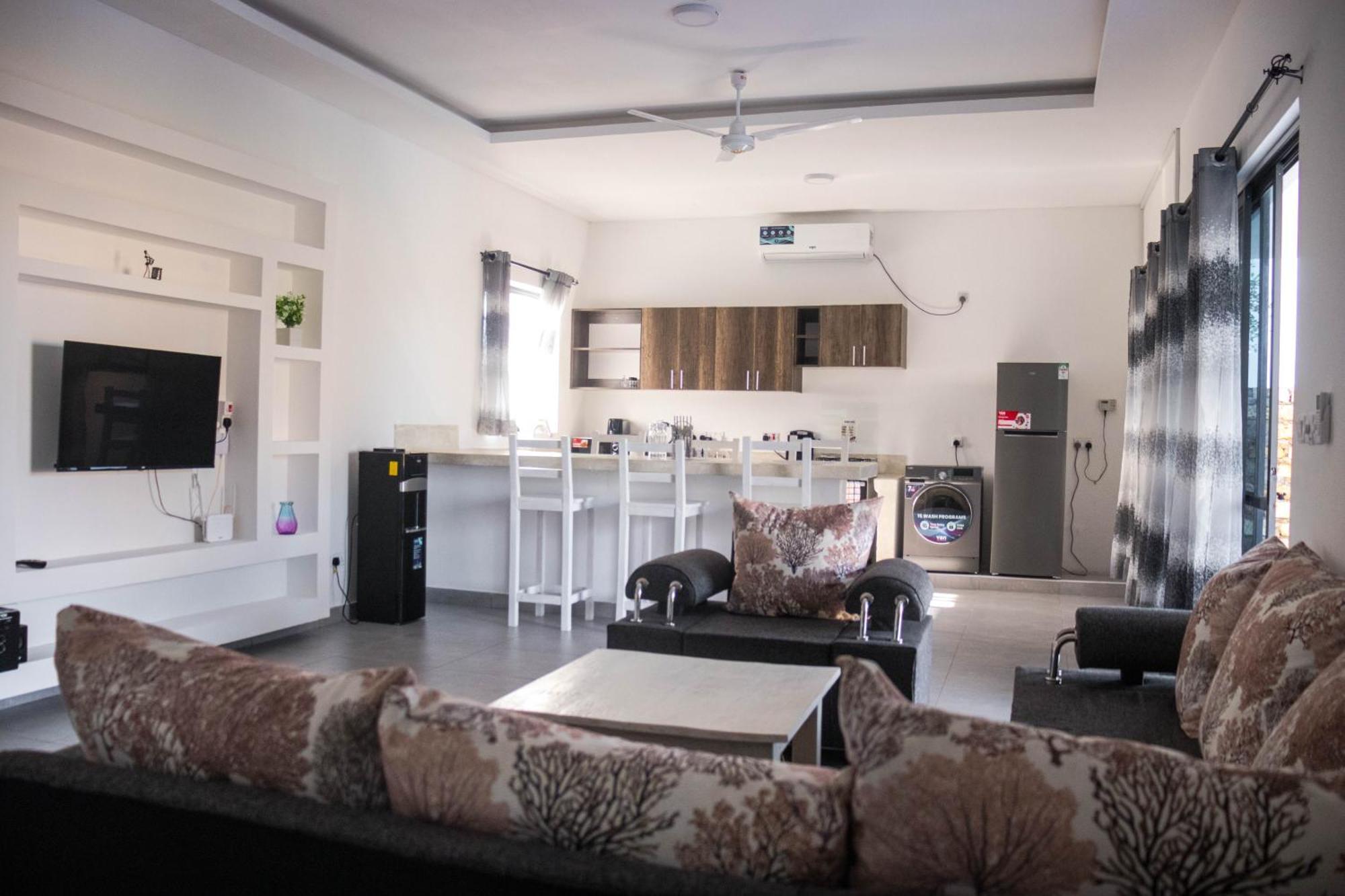 4 U Luxury Bungalows Diani Диани-Бич Экстерьер фото